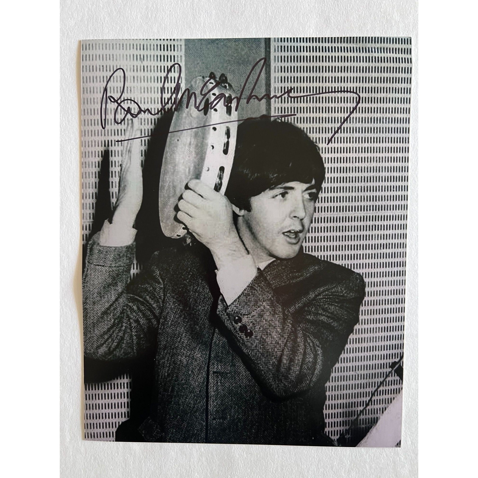 Paul McCartney 8x10 photo signed with proof
