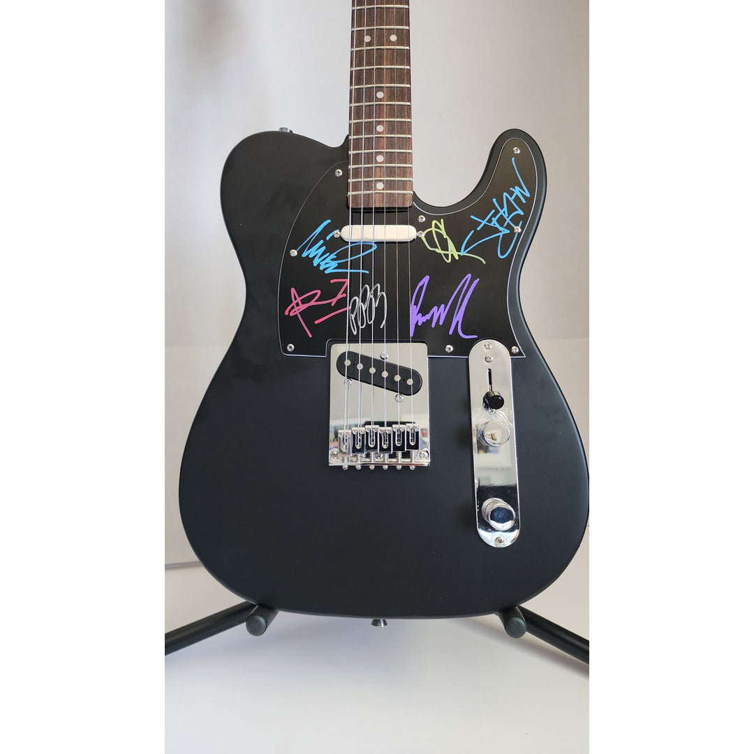 Chester B, Mike Shinoda, Brad Delson, Dave Farrell, Joe Hahn, Rob Bourdon Linkin Park authentic Fender telecaster electric guitar signed