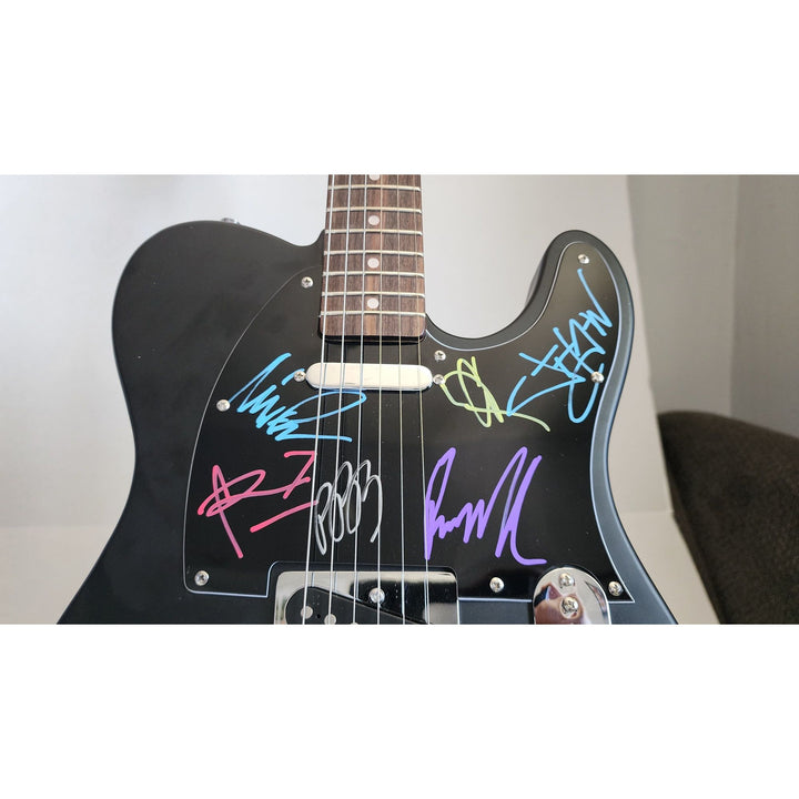Chester B, Mike Shinoda, Brad Delson, Dave Farrell, Joe Hahn, Rob Bourdon Linkin Park authentic Fender telecaster electric guitar signed