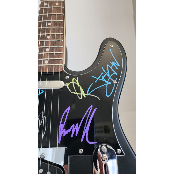 Chester B, Mike Shinoda, Brad Delson, Dave Farrell, Joe Hahn, Rob Bourdon Linkin Park authentic Fender telecaster electric guitar signed