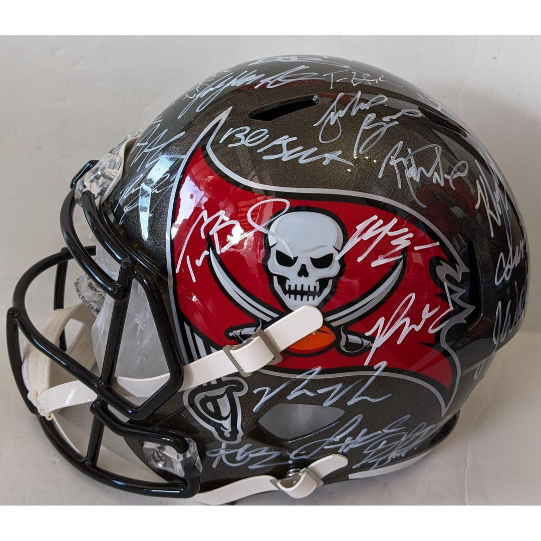 buccaneer motorcycle helmet Tom Brady Tampa Bay Buccaneers Signed Speed Flex Authentic Fana Diamond Legends Online along with city name abbreviations on front bumpers Tampa Bay Buccaneers Riddell Speed