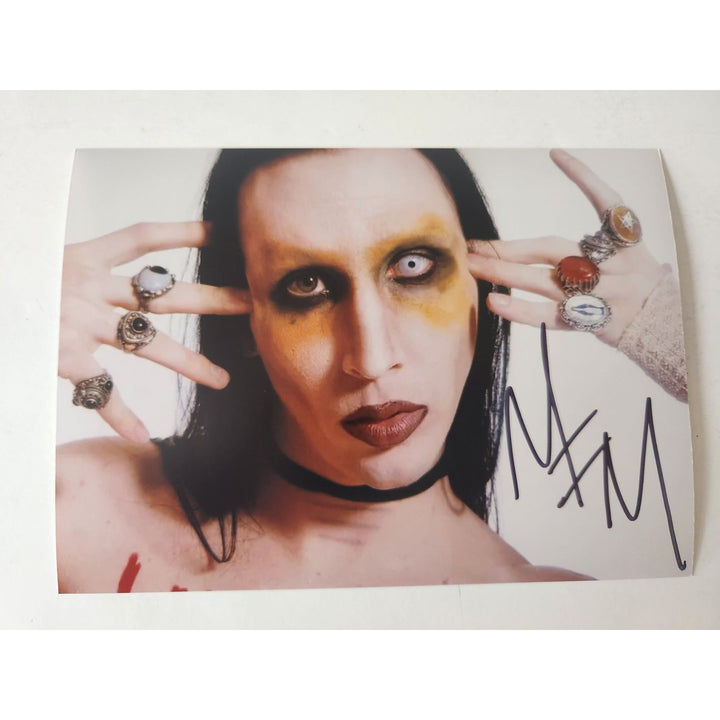 Marilyn Manson 5x7 photo signed with proof