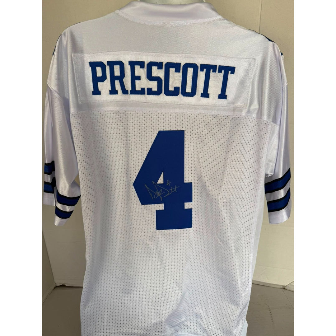 Dak Prescott Dallas Cowboys game model jersey Nike size large jersey signed with proof.