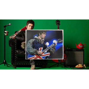 Noel Gallagher Oasis 8 x 10 photo signed with proof