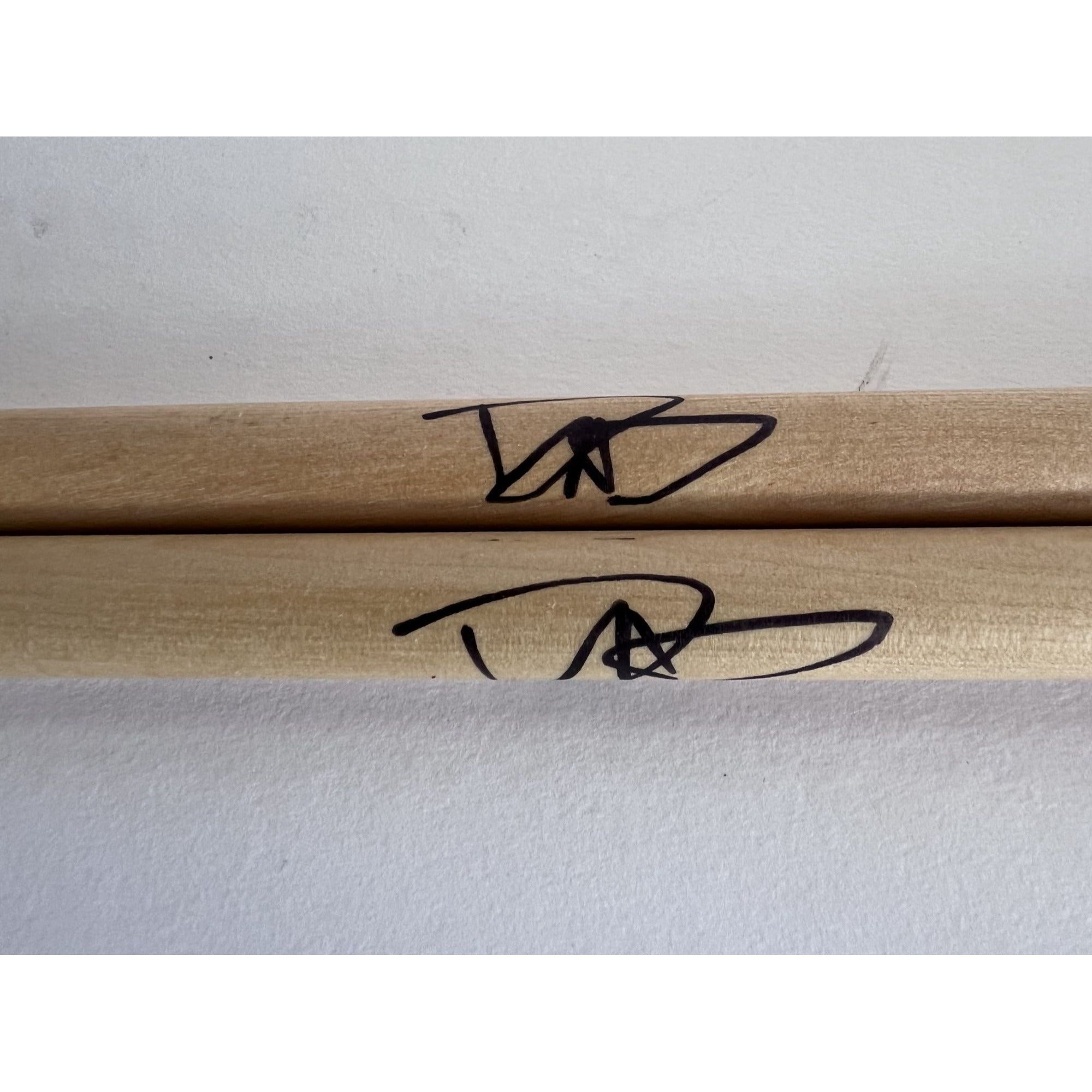 David Grohl Foo Fighters pair of drumsticks signed with proof