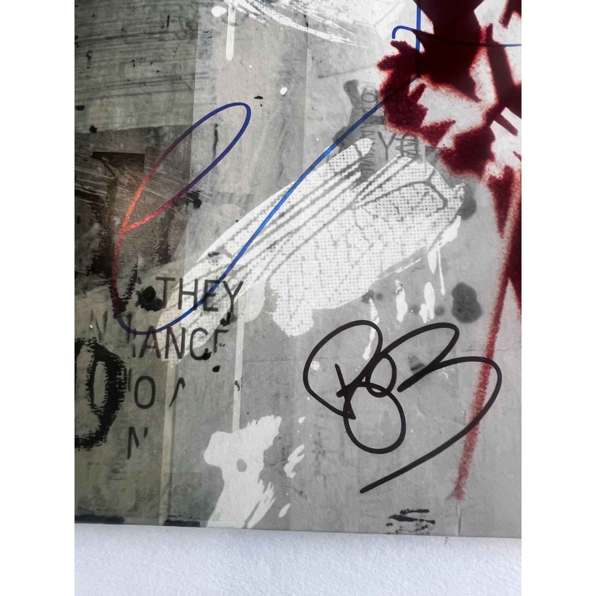 Linkin Park, Chester Bennington, Mike Shinoda ' Hybrid Theory' album signed with proof