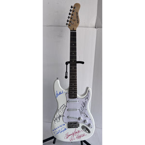 Van Halen Eddie Alex Sammy David Lee Stratocaster Huntington electric guitar signed with proof