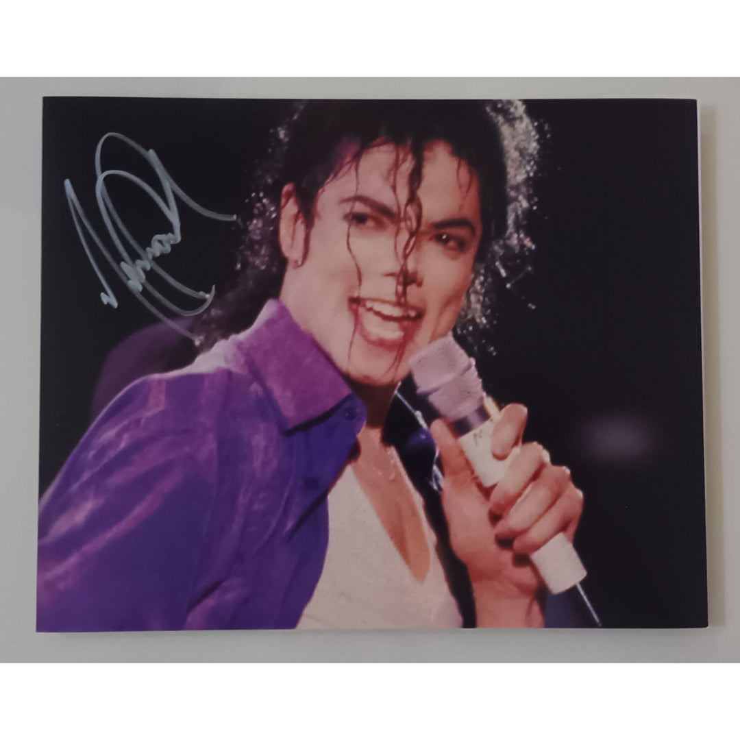 Michael Jackson the King of Pop 8x10 photo signed with proof