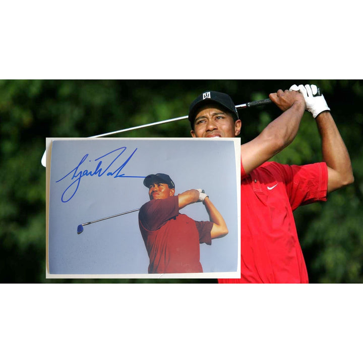 Tiger Woods 5x7 photo signed with proof