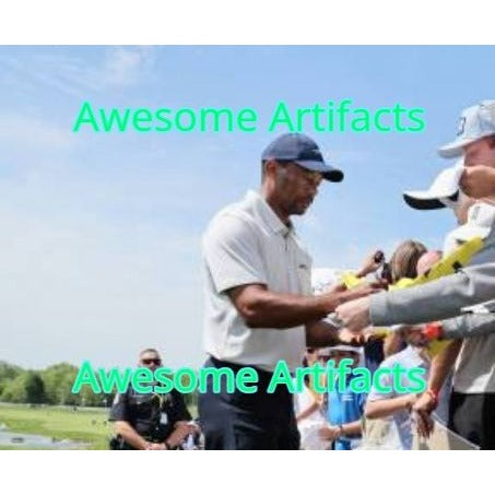 Tiger Woods 5x7 photo signed with proof