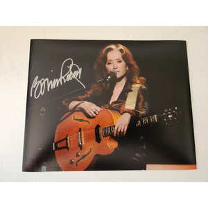 Bonnie Raitt 8 by 10 photo signed