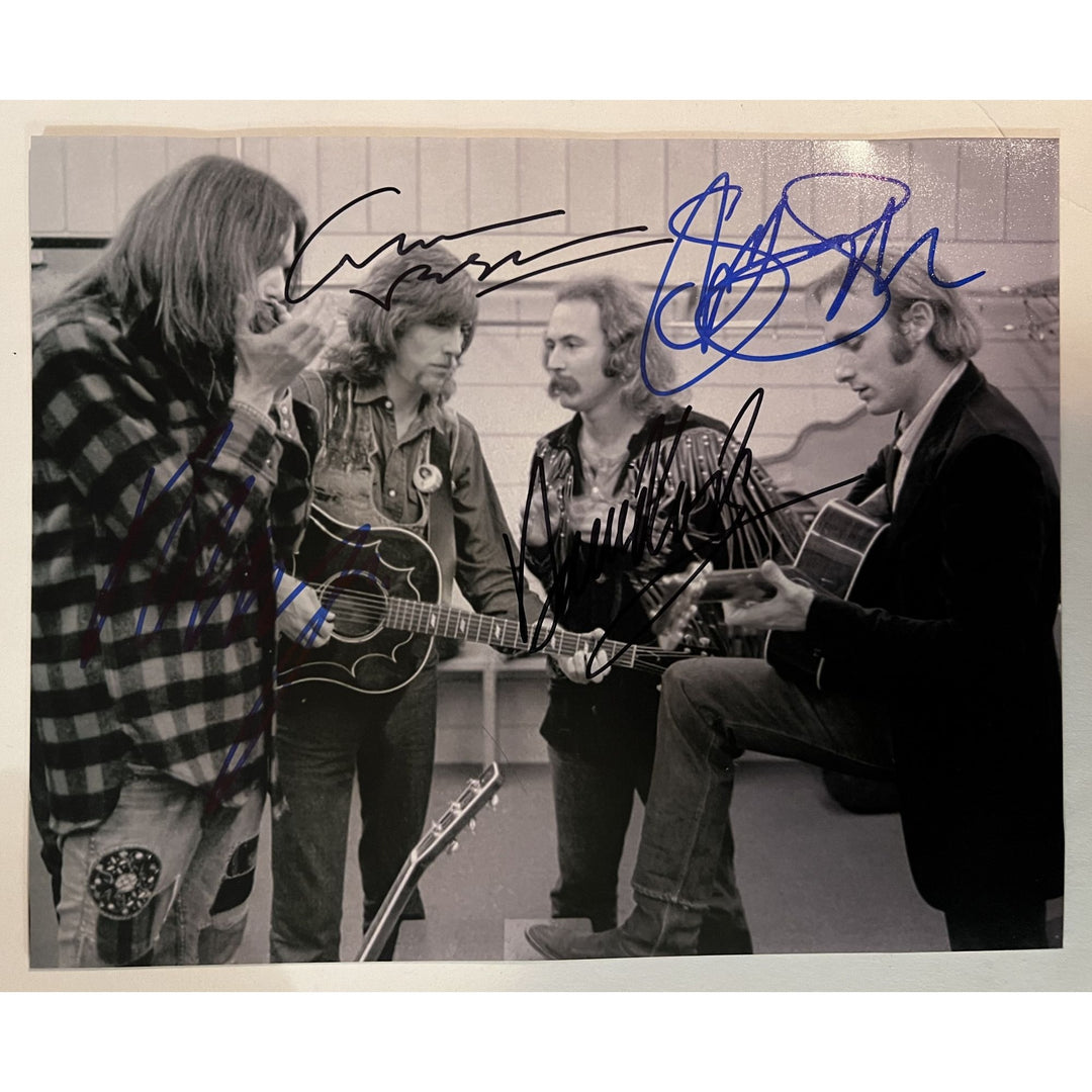 CSNY David Crosby Neil Young Graham Nash Stephen Stills 8x10 photo signed with proof