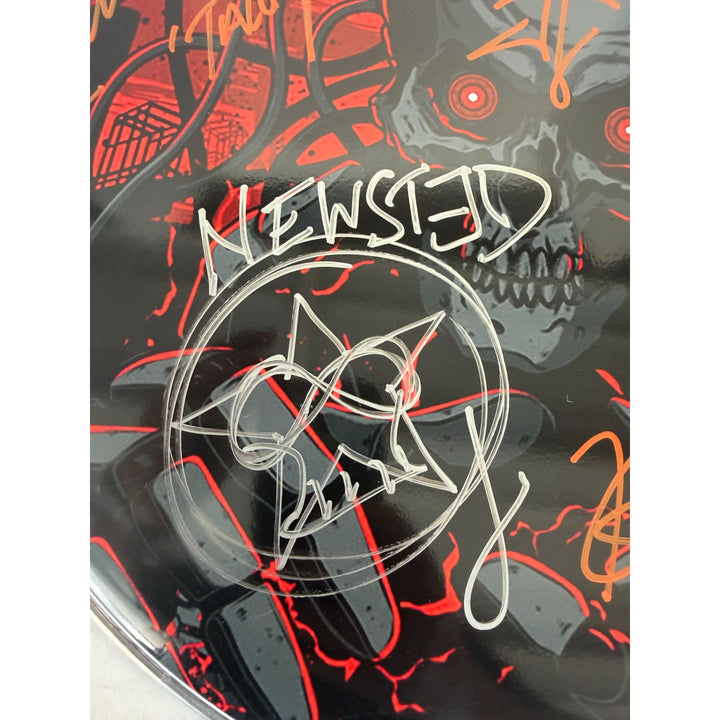 Metallica James Hetfield Lars Ulrich Robert Trujillo Jason Newsted  drumhead signed with proof.