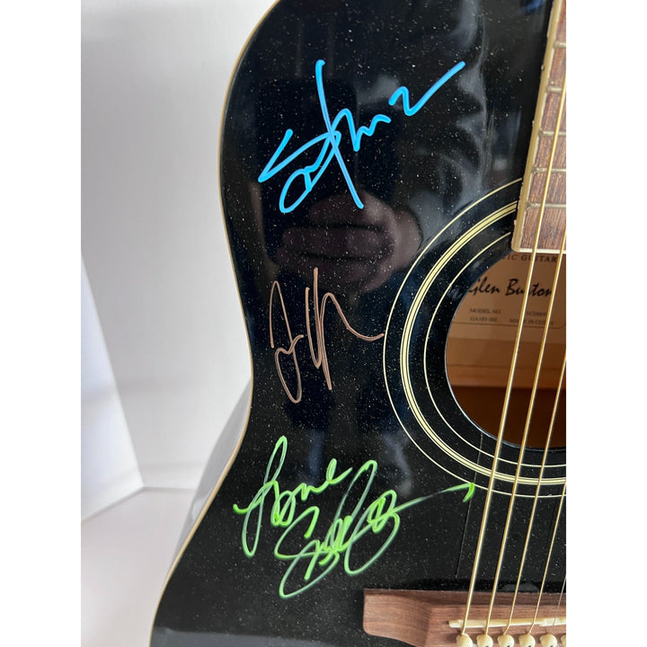 Johnny Cash Juaquin Phoenix "Walk The Line" cast signed full size black acoustic guitar with proof