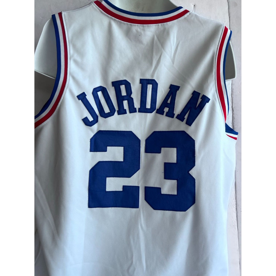 Michael Jordan 1993 All-Star Game Jersey signed by 20 NBA legends Kobe Bryant Tim Duncan Yao Ming with proof