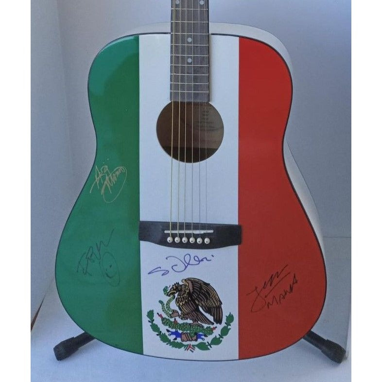 Maná. Fher Olivera Alex Gonzalez Sergio Vallin Juan Calleros Mexican full size guitar signed including shipping