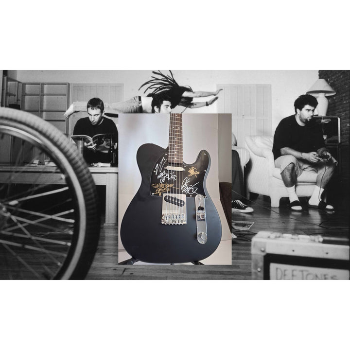 Deftones Chi Cheng Chino Moreno Stephen Carpenter Frank Delgado  authentic Fender telecaster full size electric guitar signed with proof