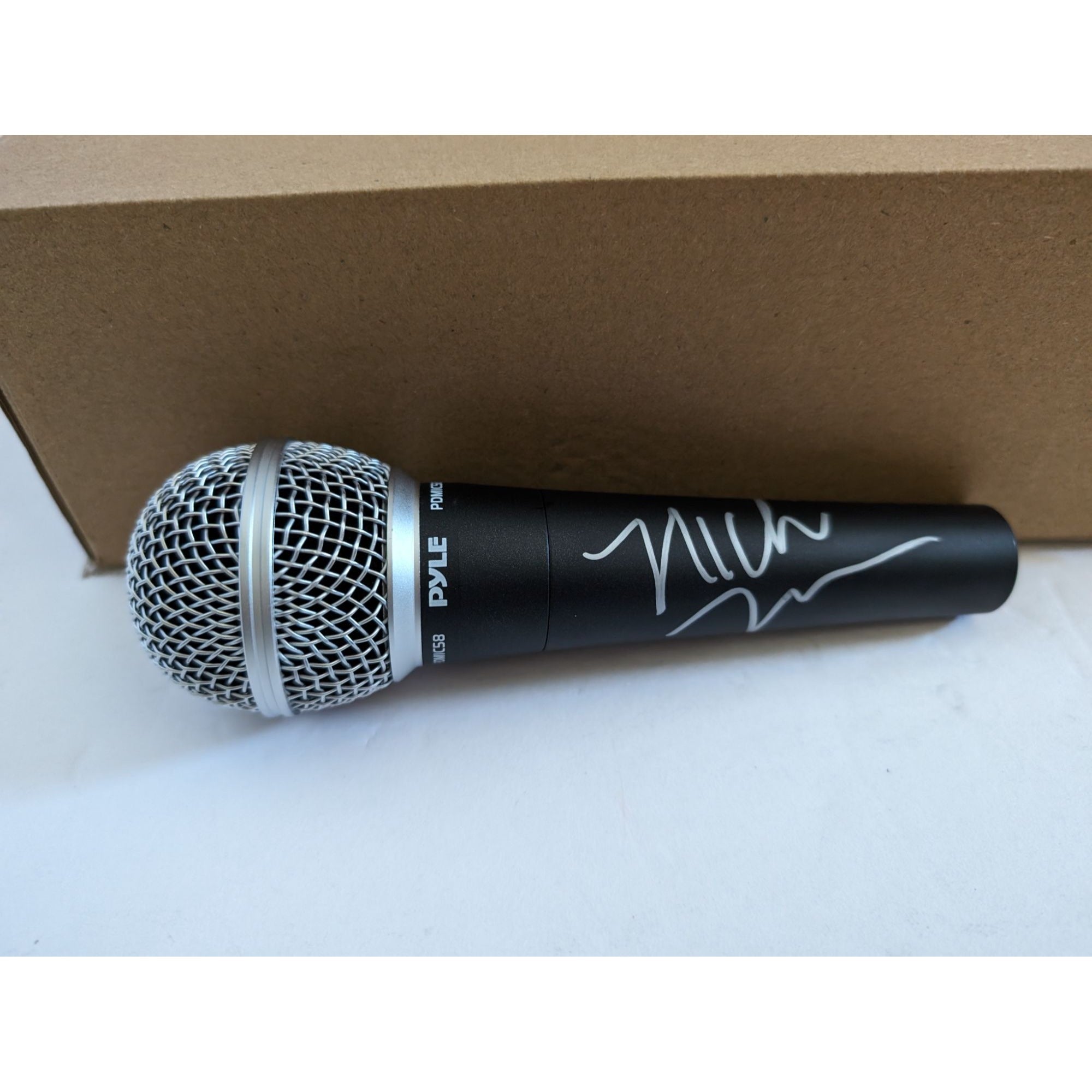 Onika Tanya Maraj-Petty 'Nicki Minaj' microphone signed with proof