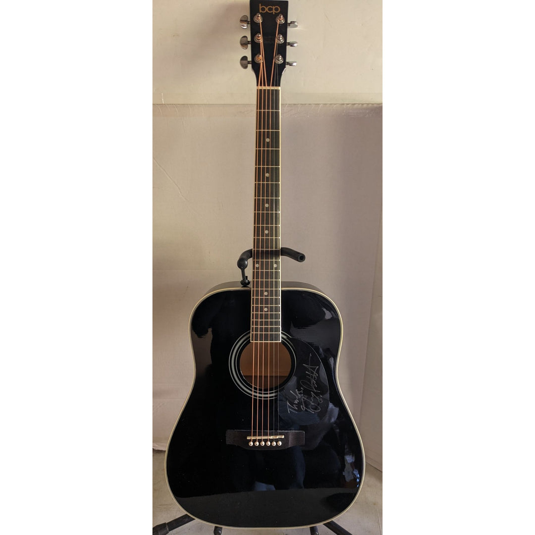 Garry Puckett Union Gap 41' full size acoustic guitar signed with proof