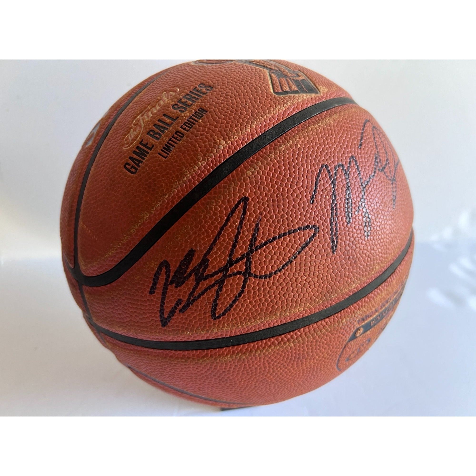 Lebron james 2024 basketball ball