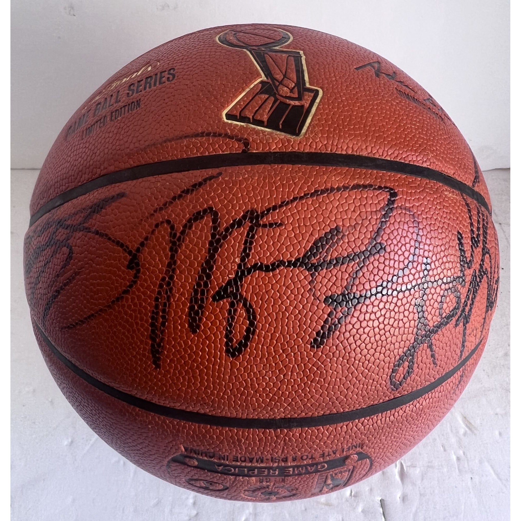 Michael Jordan Kobe Bryant LeBron James NBA Spalding game ball finals basketball signed with proof