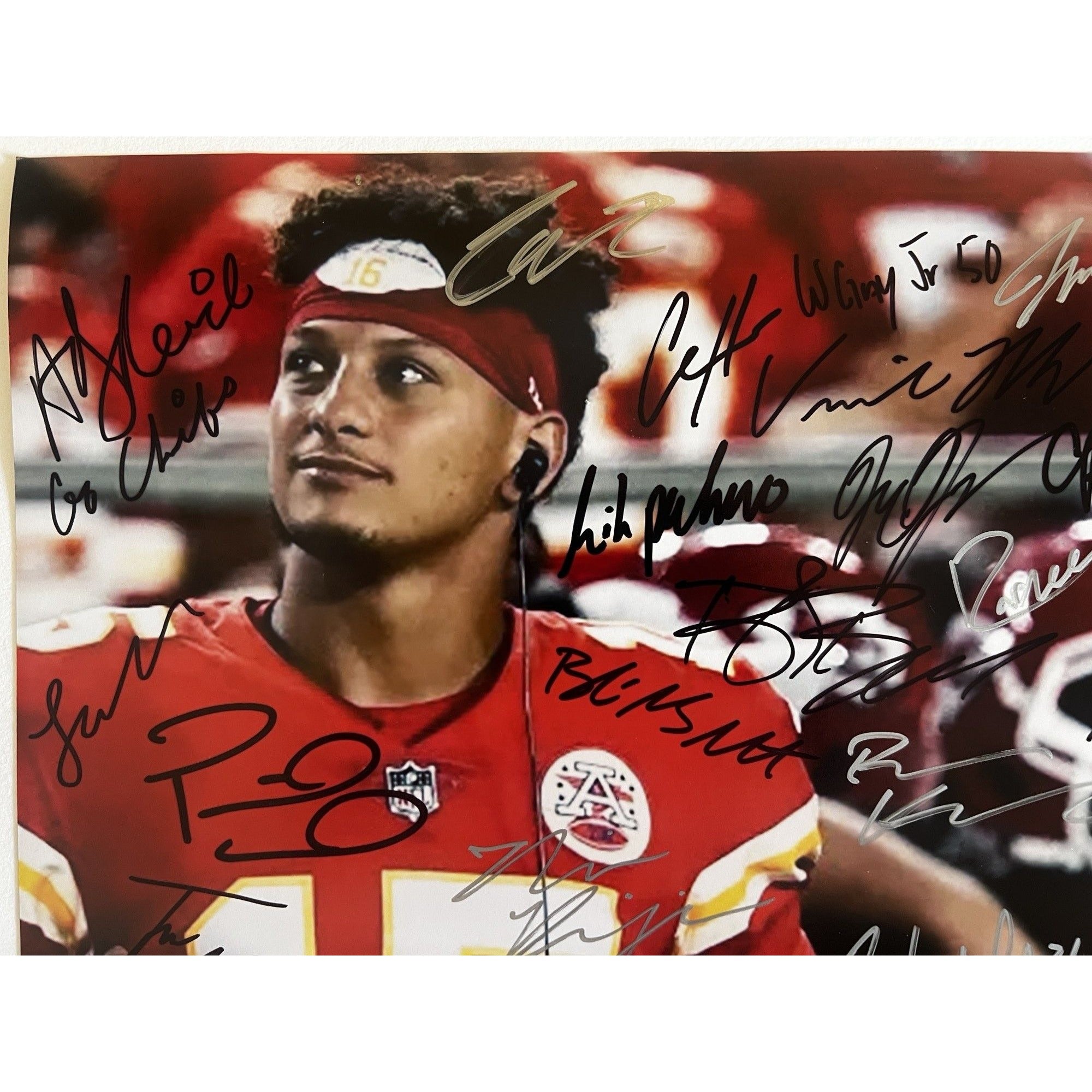Kansas City Chiefs  2023-24 Patrick Mahomes Travis Kelce 40 plus sigs Super Bowl Champs team signed 16x20 photo signed  with proof