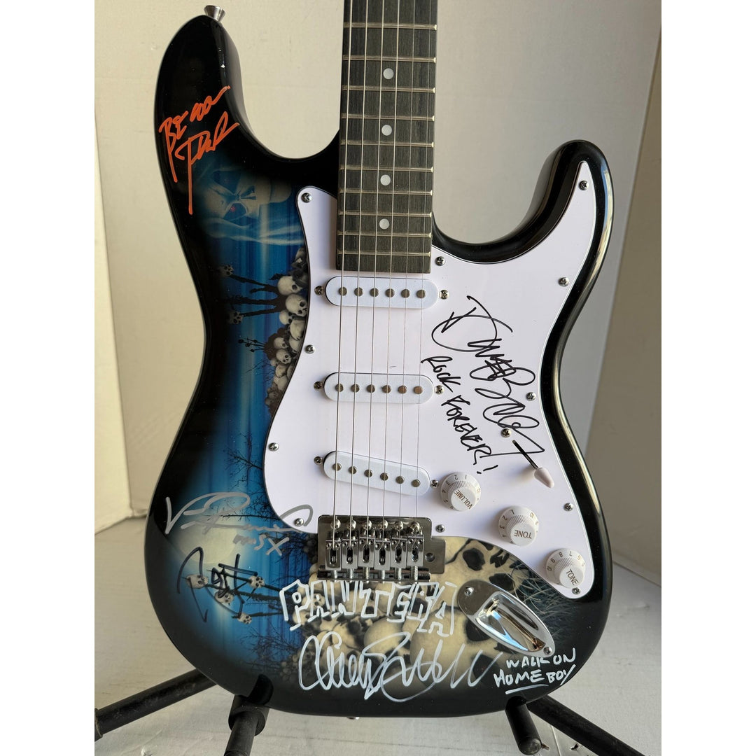 Pantera Phil Anselmo Dimebag Darrell Abbott Diamond Darrell Rex Brown and Vinnie Paul electric guitar signed with proof.