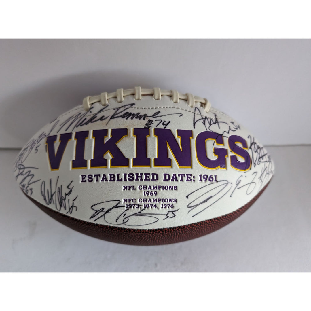 Minnesota Vikings Adam Thielen Kirk Cousins Kyle Rudolph Mike Zimmer team signed football