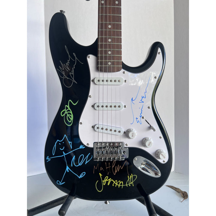 Pearl Jam Eddie Vedder Jeff Ament Stone Gossard Mike McCready full size Stratocaster electric guitar signed with proof