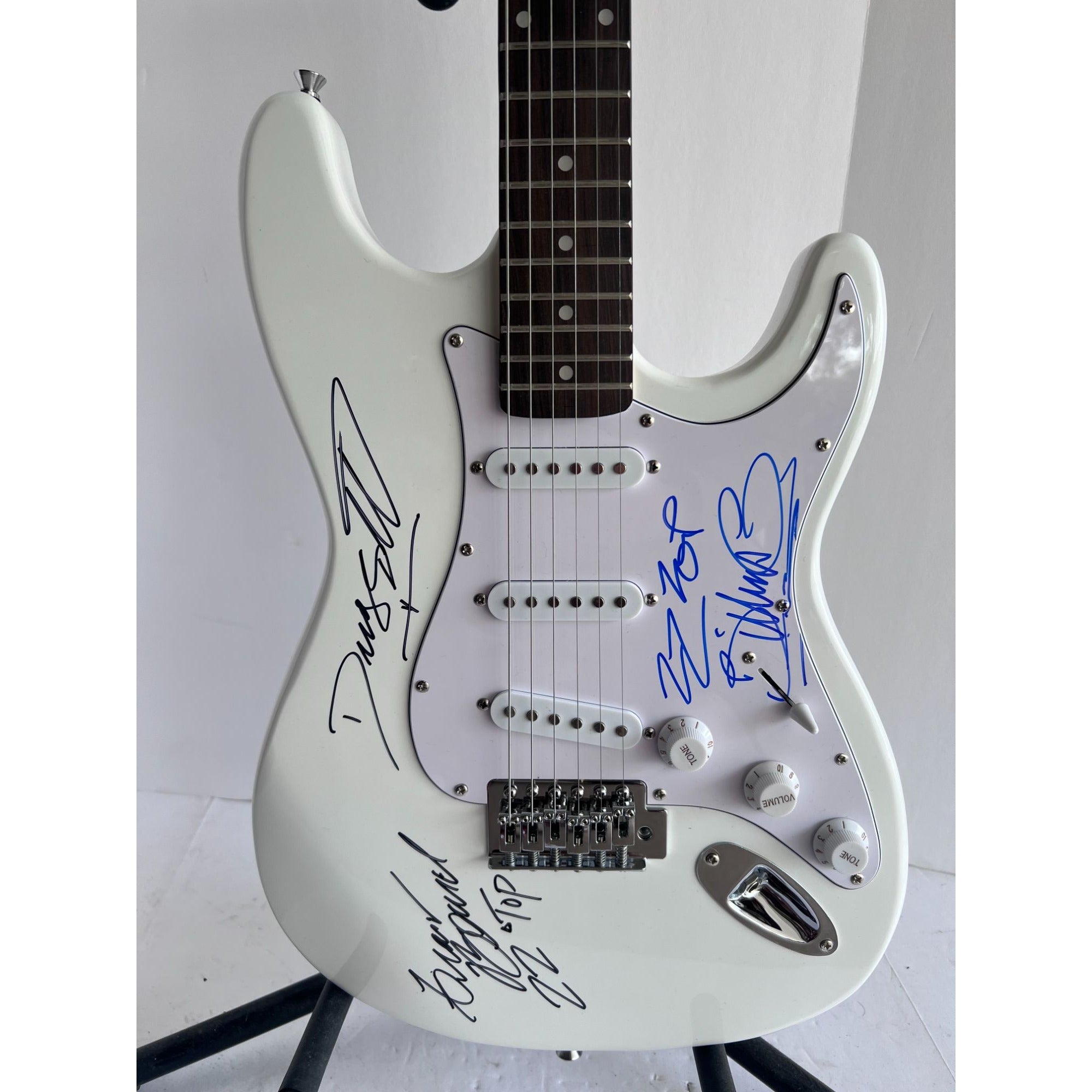 Billy Gibbons Frank Beard Dusty Hill ZZ Top Stratocaster full size electric guitar signed with proof