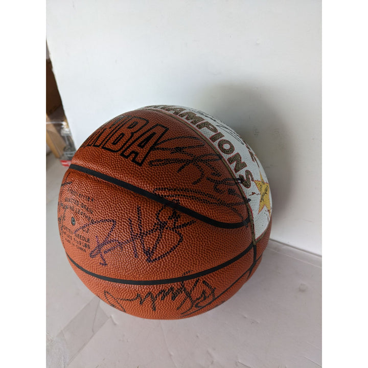 Chicago Bulls NBA Spalding basketball #46 of 500 commemorative / limited edition with 13 signed Michael Jordan, Phil Jackson with proof
