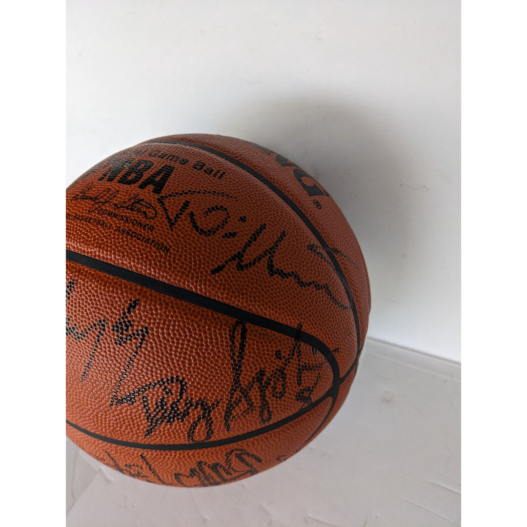 Chicago Bulls NBA Spalding basketball #46 of 500 commemorative / limited edition with 13 signed Michael Jordan, Phil Jackson with proof