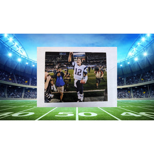 Tom Brady New England Patriots the GOAT 8x10 photo signed with proof