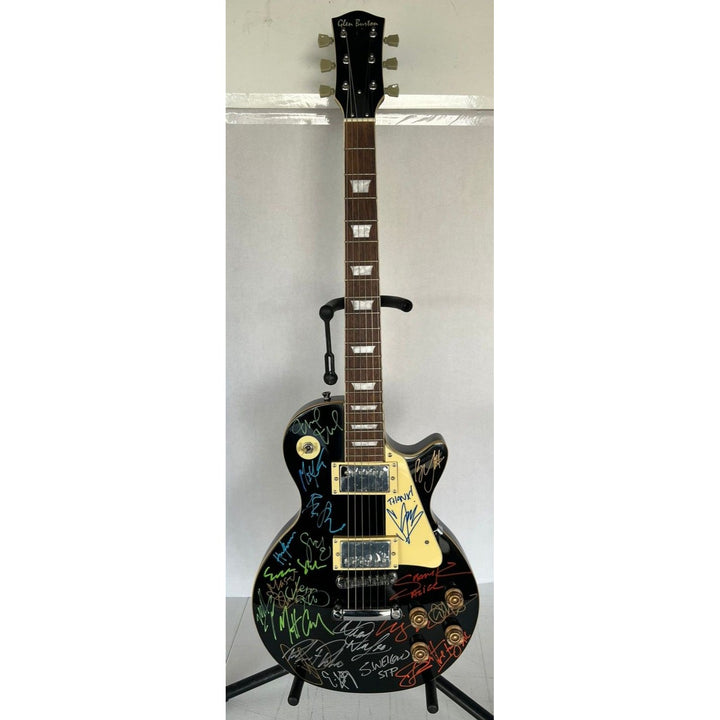 Grunge Legends Pearl Jam Sound Garden, STP, Alice in Chains Les Paul electric guitar signed with proof
