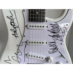 Load image into Gallery viewer, Noel Gallagher Oasis stratocaster electric guitar signed with proof
