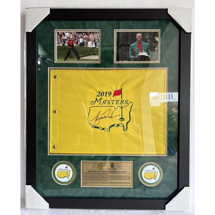 Tiger Woods 2019 Masters Champion signed & framed (32x26) Masters pin flag with signing proof