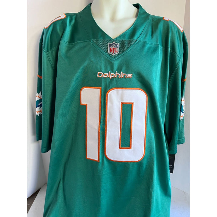 Tyreek Hill Miami Dolphins Nike size extra large game model jersey signed with proof