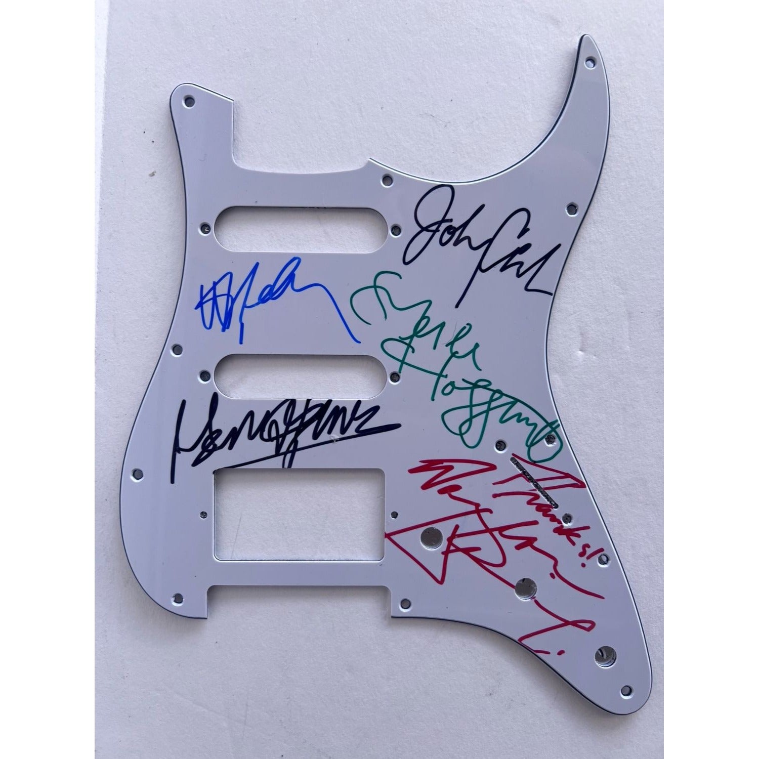 Johnny Cash Merle Haggard Waylon Jennings George Jones Hank Williams Jr Country Legends Fender Stratocaster electric guitar pickguard signed