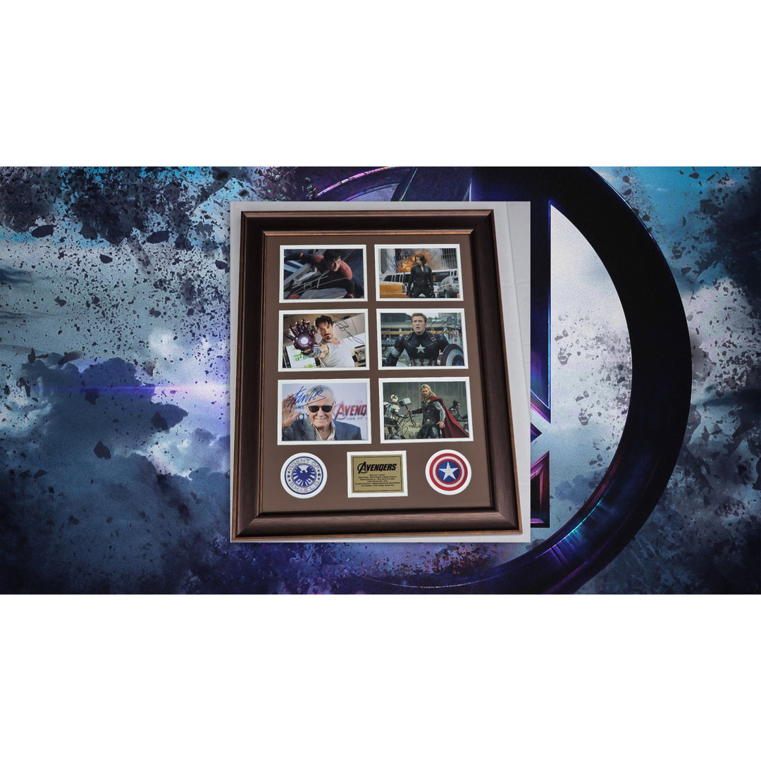 Avengers 5x7 photos Chris Evans Scarlett Johansson Robert Downey Jr. Stan Lee signed and framed.