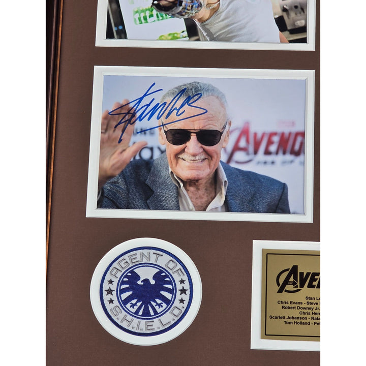 Avengers 5x7 photos Chris Evans Scarlett Johansson Robert Downey Jr. Stan Lee signed and framed.