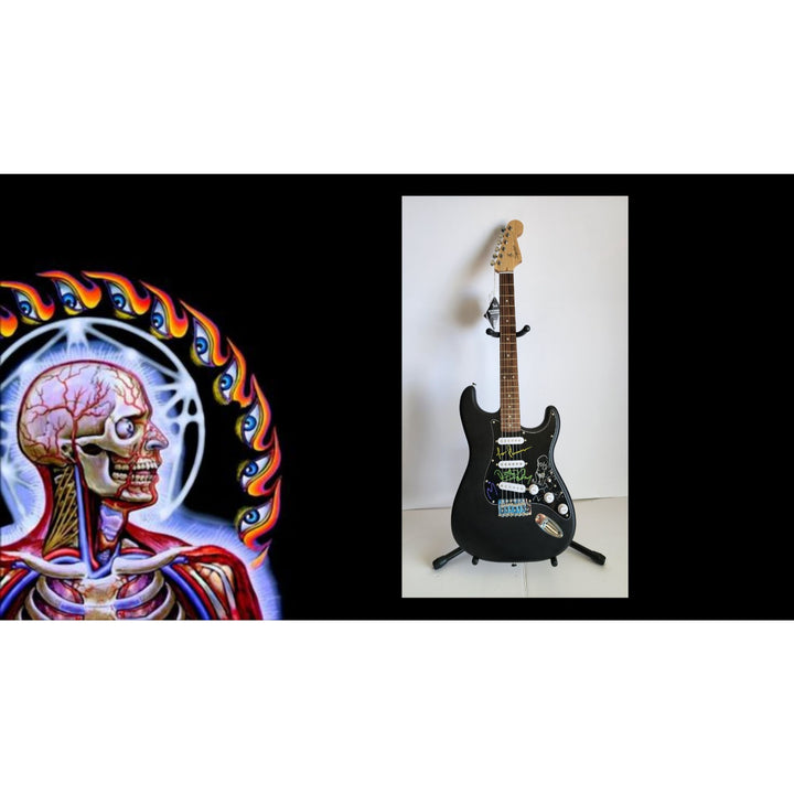 Maynard James, Keenan Danny Carey, Justin Chancellor, Adam Jones (Tool) authentic Fender Stratocasterelectric guitar signed with proof