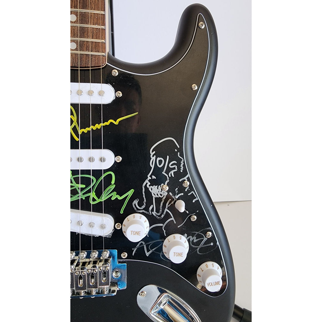 Maynard James, Keenan Danny Carey, Justin Chancellor, Adam Jones (Tool) authentic Fender Stratocasterelectric guitar signed with proof