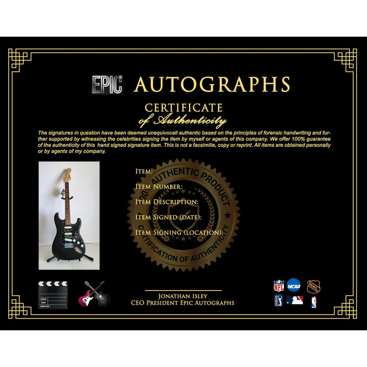 Maynard James, Keenan Danny Carey, Justin Chancellor, Adam Jones (Tool) authentic Fender Stratocasterelectric guitar signed with proof