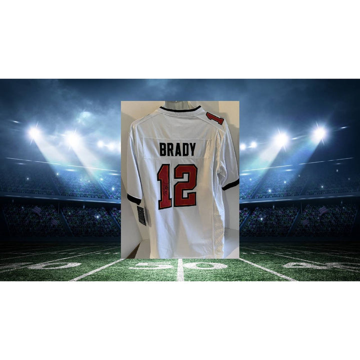 Tom Brady Tampa Bay Buccaneers Nike size medium game model jersey signed with proof