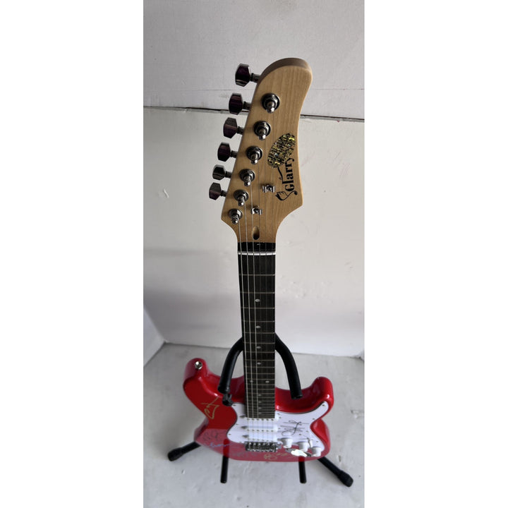 Linkin Park Chester Bennington Mike Shinoda Rob Bourdon Joe Hahn Brad Delson Red Electric Stratocaster signed with proof