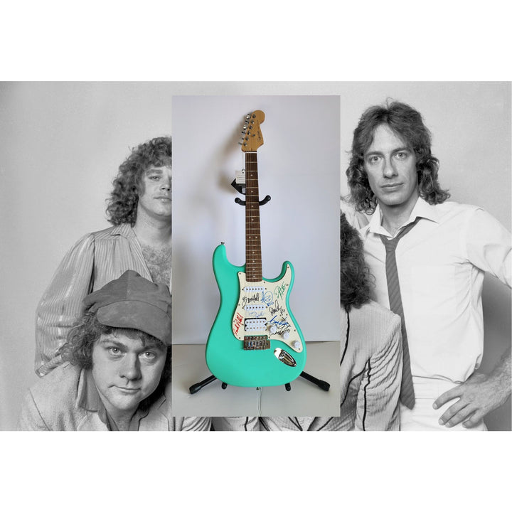 REO Speedwagon Bruce Hall, Dave Matto, Gary Richrath, Kevin Cronin, Neal Dought Fender Stratocaster Squier electric guitar signed with proof