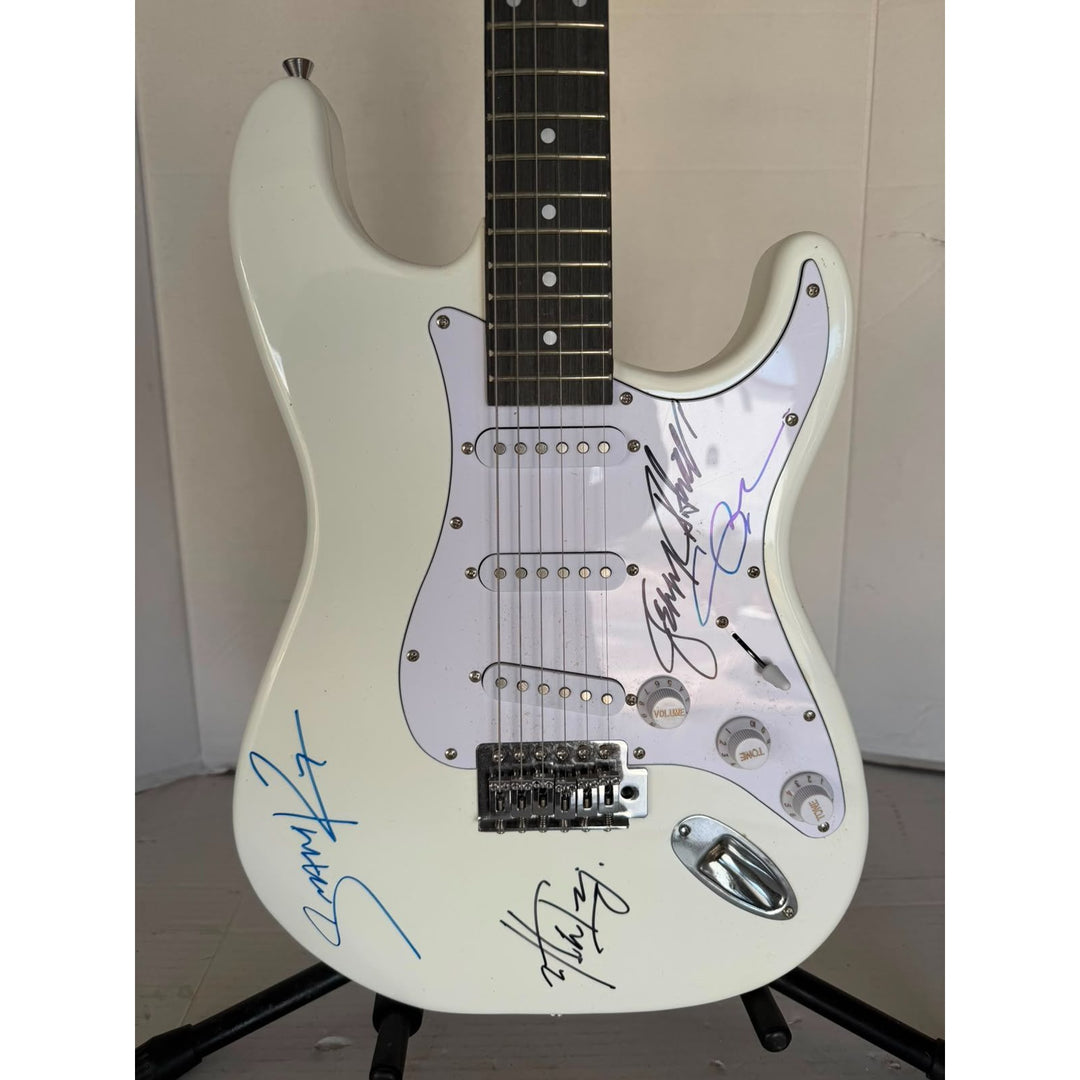 Alice N' Chains Mike Starr Layne Staley Jerry Cantrell Sean Kinney stratocaster electric guitar signed with proof.