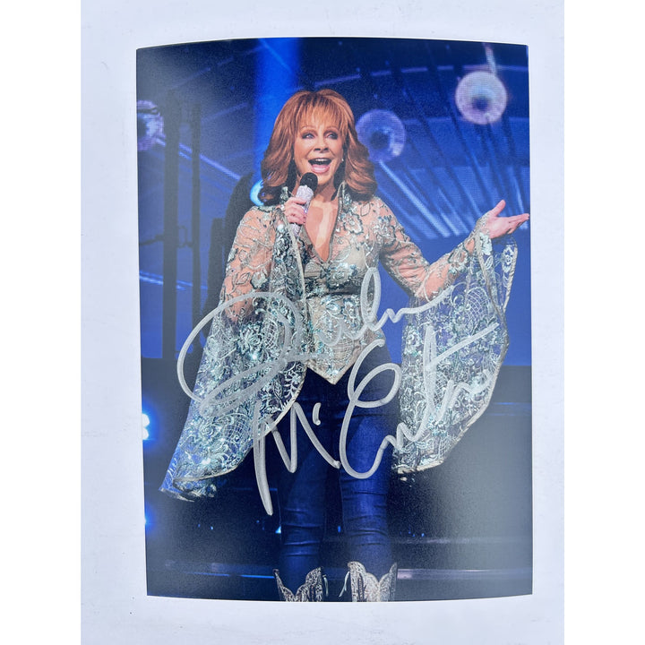 Reba McEntire Country Music Legend 5x7 Photo signed with proof.