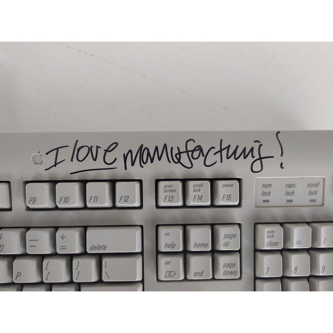 Steve Jobs "I love manufacturing" signed with inscription vintage Apple Keyboard signed with proof Awesome Artifacts