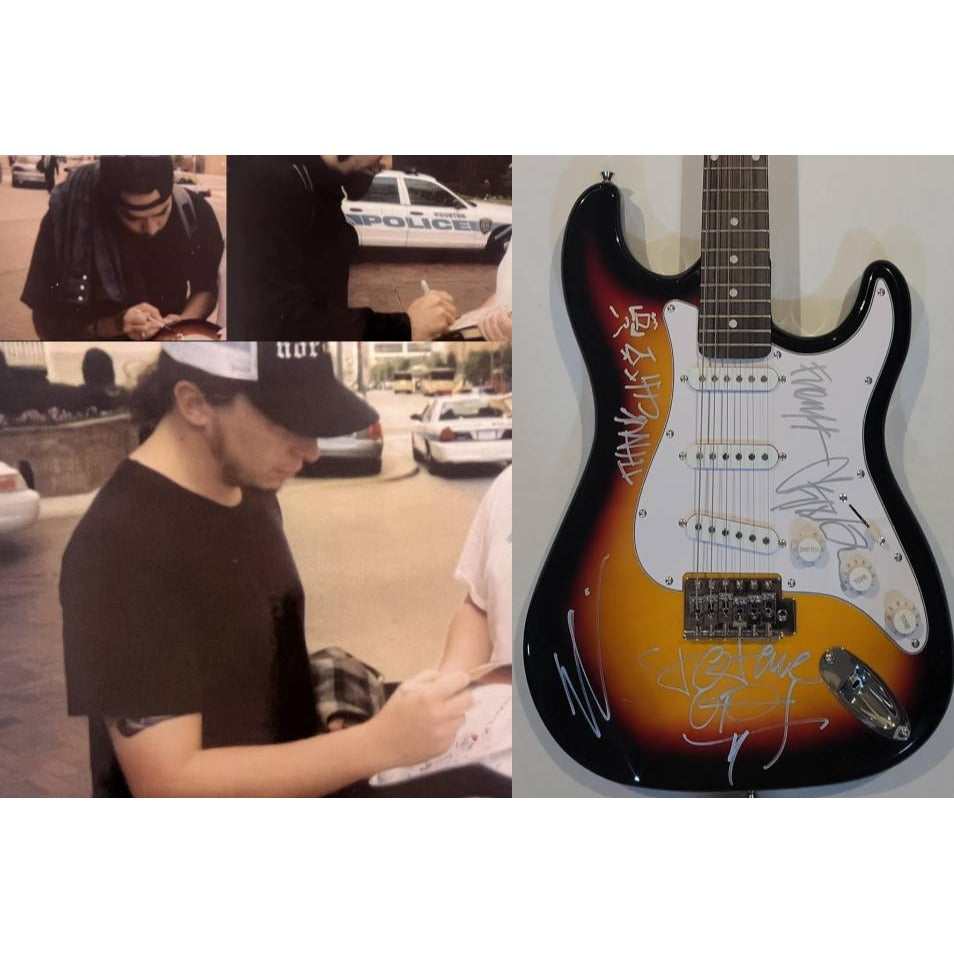 Deftones Chi Cheng Chino Moreno Stephen Carpenter Frank Delgado stratocaster electric guitar signed with proof.